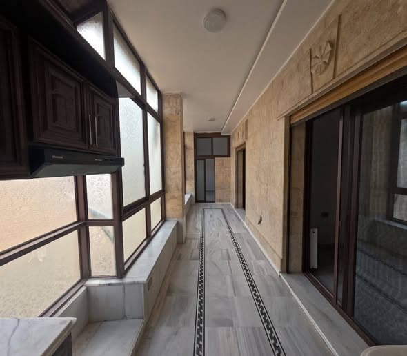 شقة 6 غرف 1 صالات 280م² طابق 4 للبيع