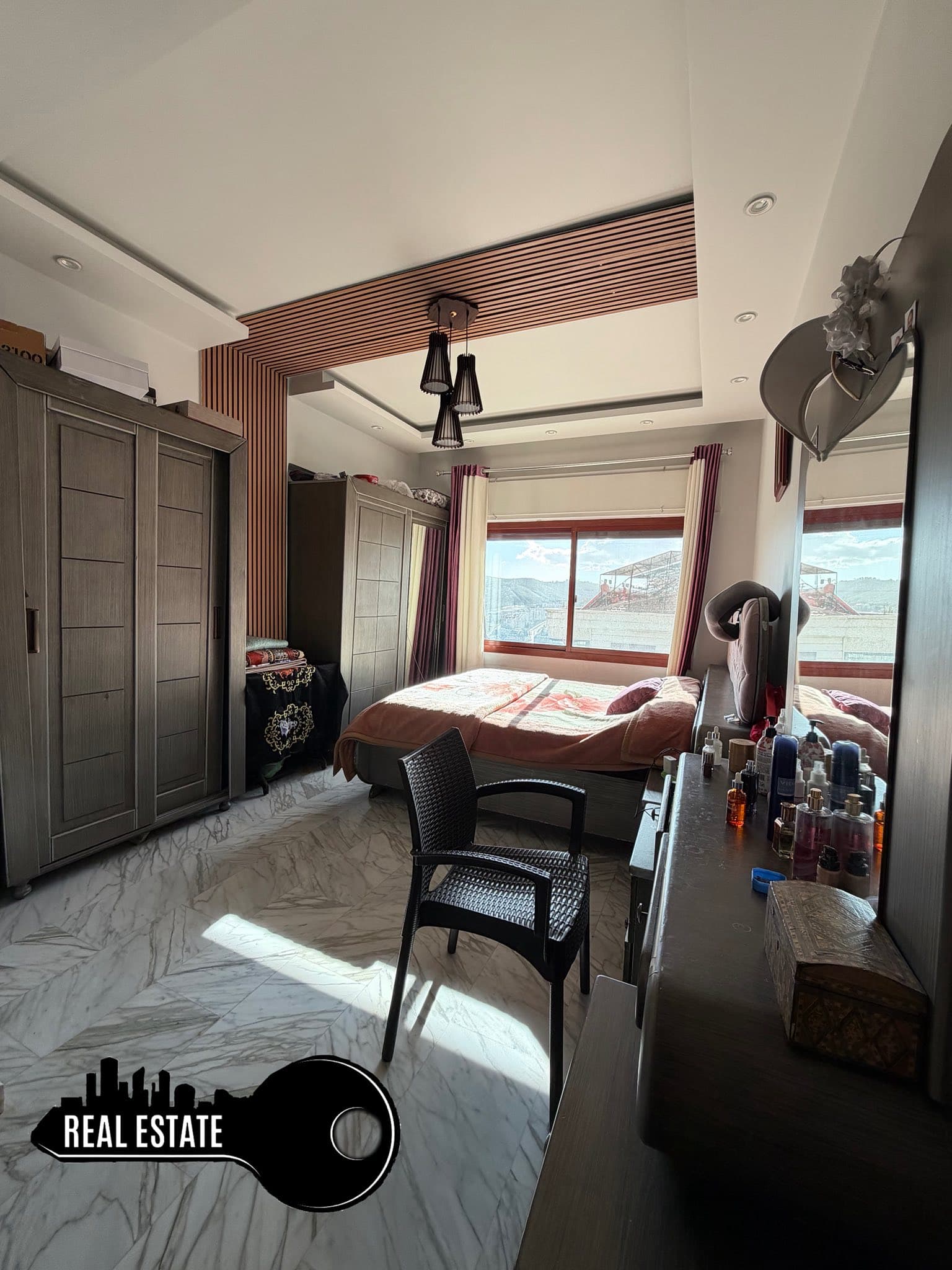 شقة 4 غرف 1 صالات 140م² طابق 3 للبيع