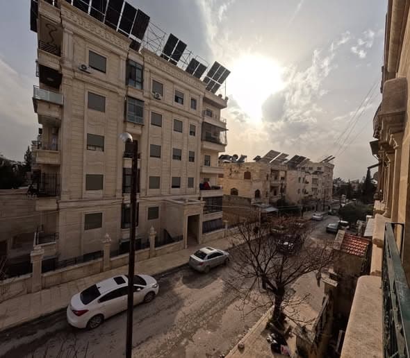 شقة 3 غرف 1 صالات طابق 3 للبيع