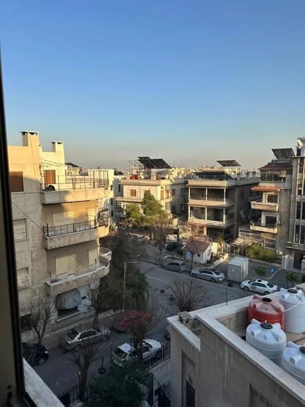 شقة 2 غرف 1 صالات 180م² طابق 2 مع فرش للبيع