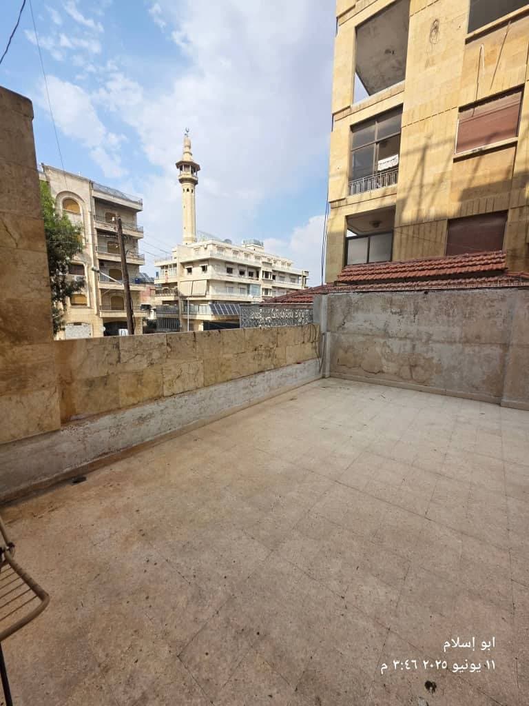 شقة 5 غرف 1 صالات 220م² طابق 1 للبيع