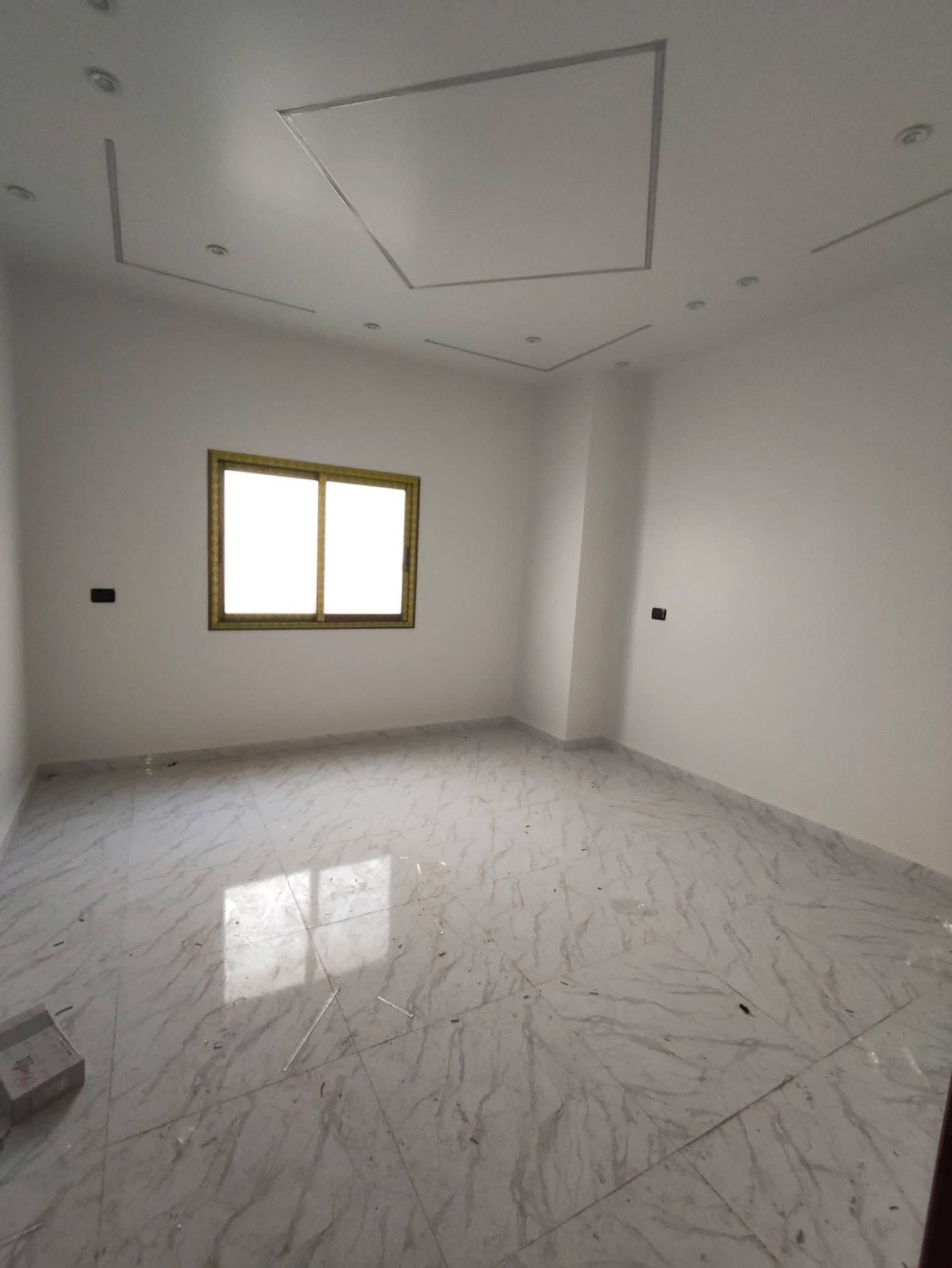 شقة 3 غرف 1 صالات 120م² طابق 1 للبيع