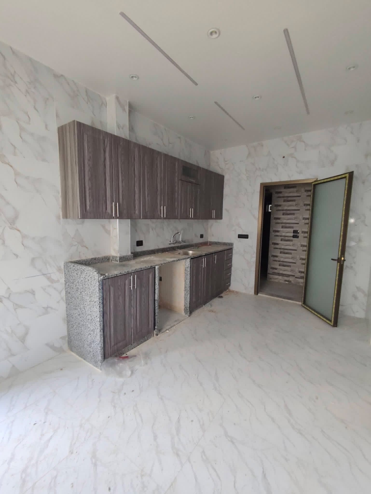 شقة 3 غرف 1 صالات 120م² طابق 1 للبيع