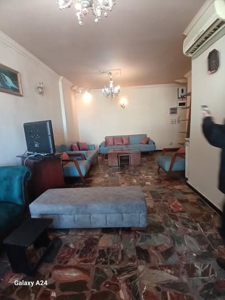 شقة 2 غرف 1 صالات 150م² طابق 10 مع فرش للإيجار