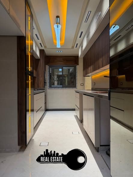 شقة 4 غرف 2 صالات 160م² طابق 3 للبيع