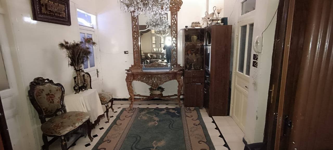 شقة 4 غرف 1 صالات 140م² طابق 1 للبيع