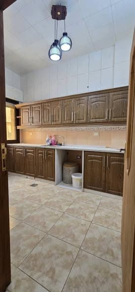 شقة 2 غرف 1 صالات 80م² طابق 3 للبيع