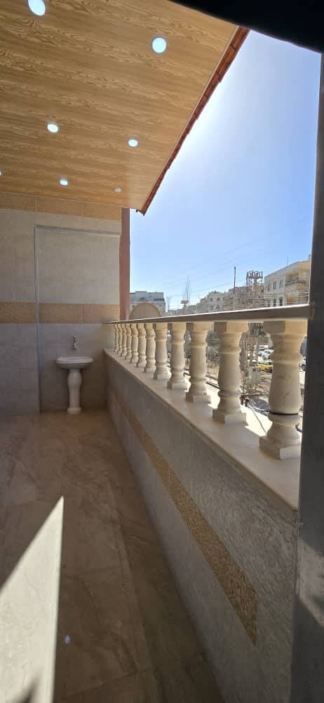 شقة 4 غرف 1 صالات 145م² طابق 1 للبيع