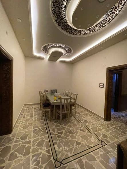 شقة 5 غرف 180م² طابق 1 للبيع