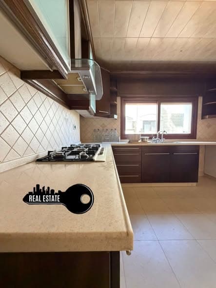 شقة 3 غرف 1 صالات 190م² طابق 1 للبيع