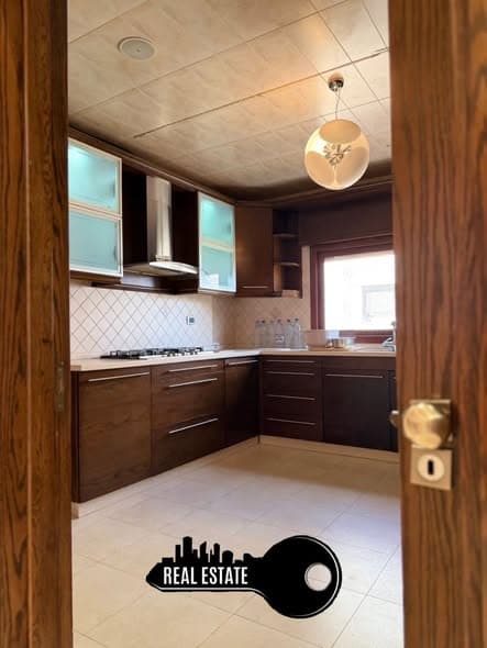 شقة 3 غرف 1 صالات 190م² طابق 1 للبيع