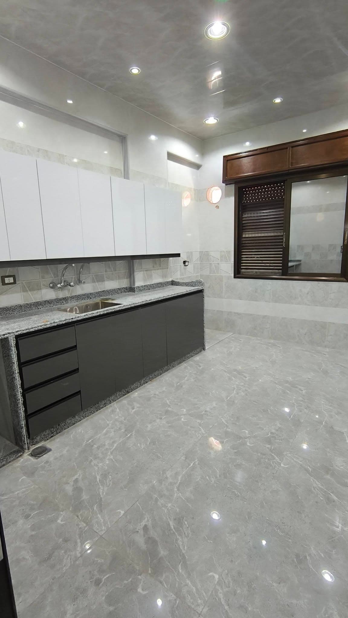 شقة 3 غرف 1 صالات 110م² طابق 1 للبيع