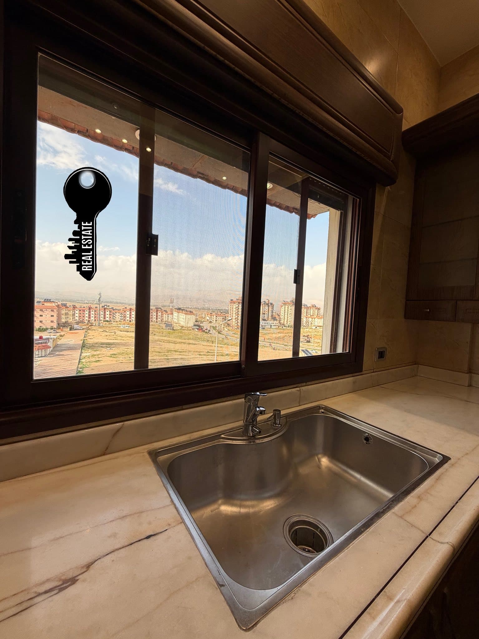 شقة 2 غرف 1 صالات 90م² طابق 3 للبيع