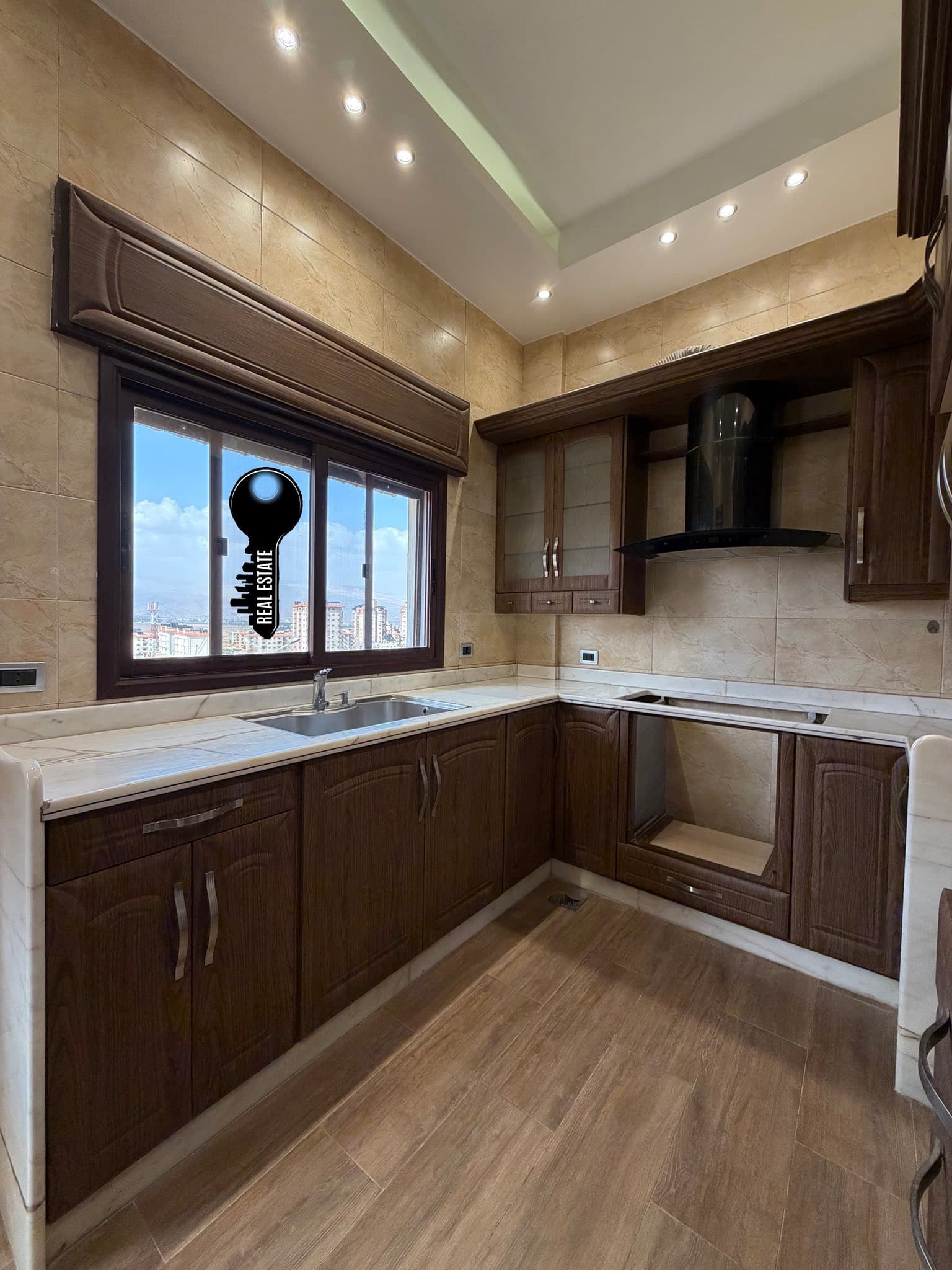 شقة 2 غرف 1 صالات 90م² طابق 3 للبيع