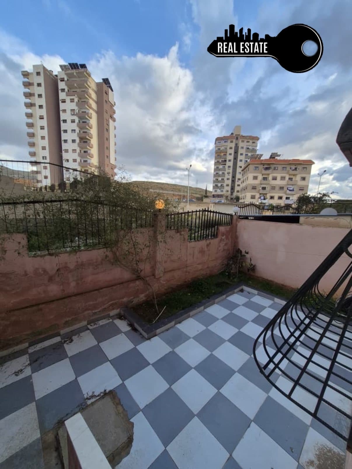 شقة 2 غرف 1 صالات 80م² مع فرش للبيع