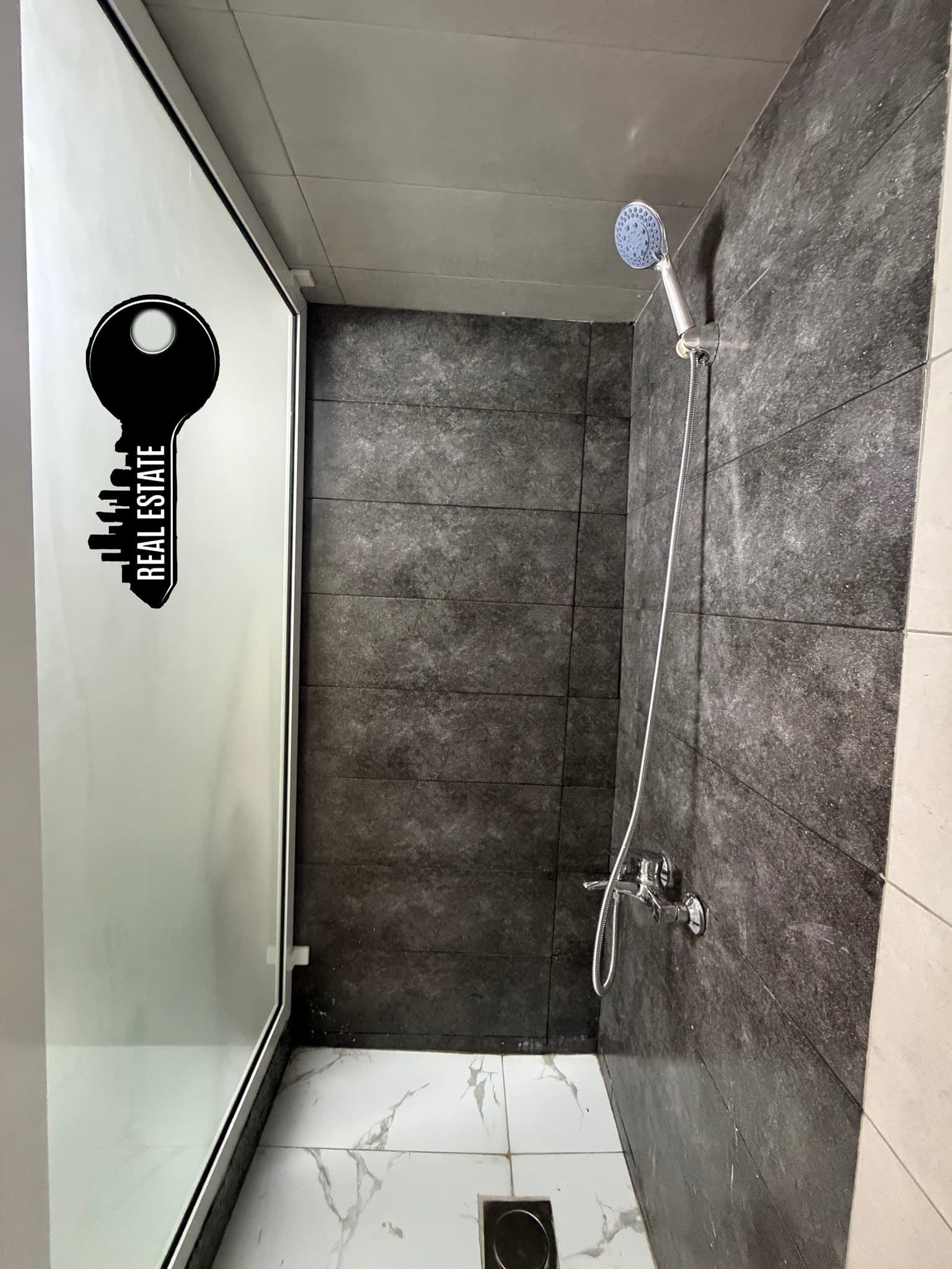 شقة 2 غرف 1 صالات 90م² طابق 1 للبيع