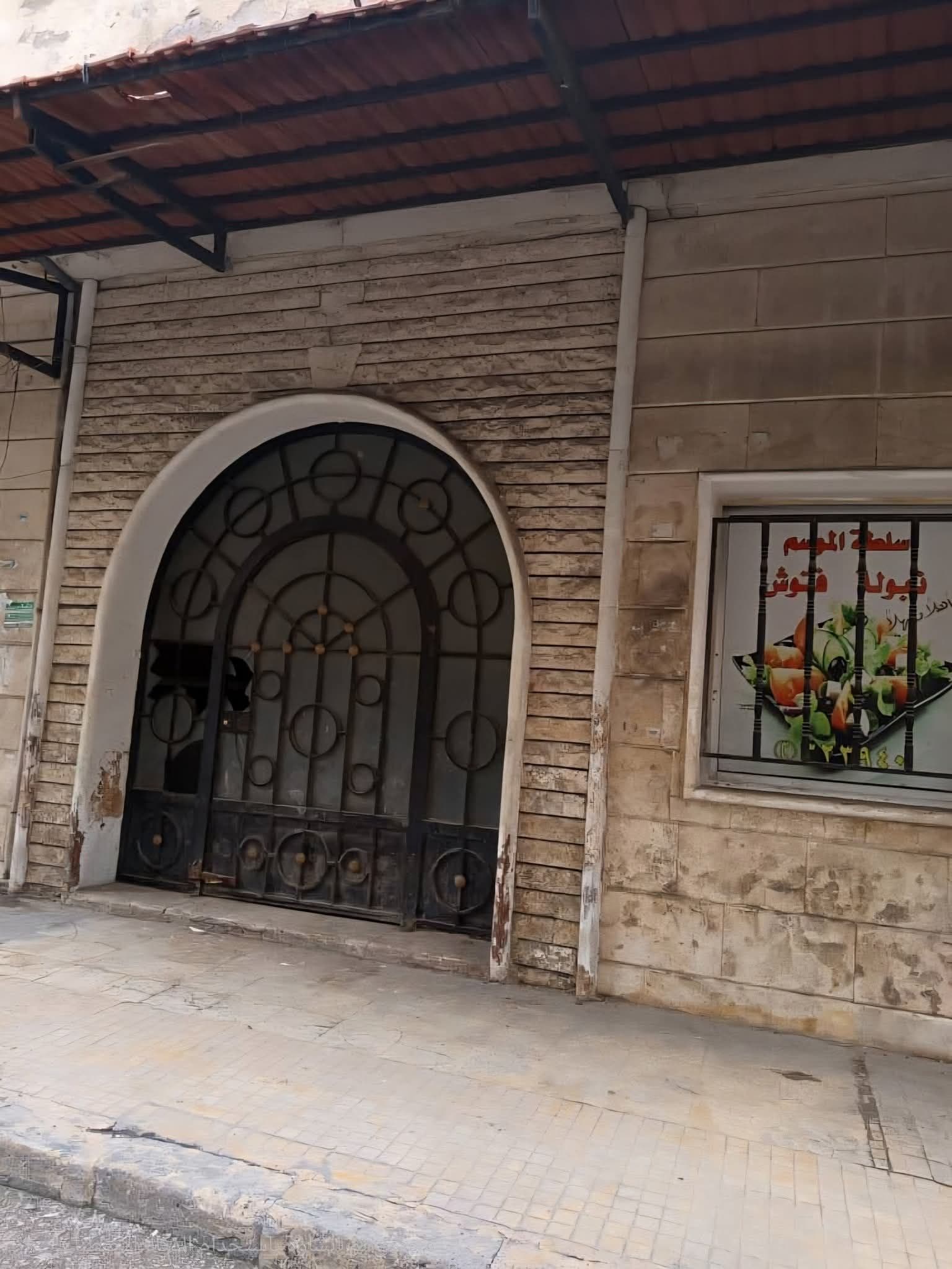 محل 90م² للبيع