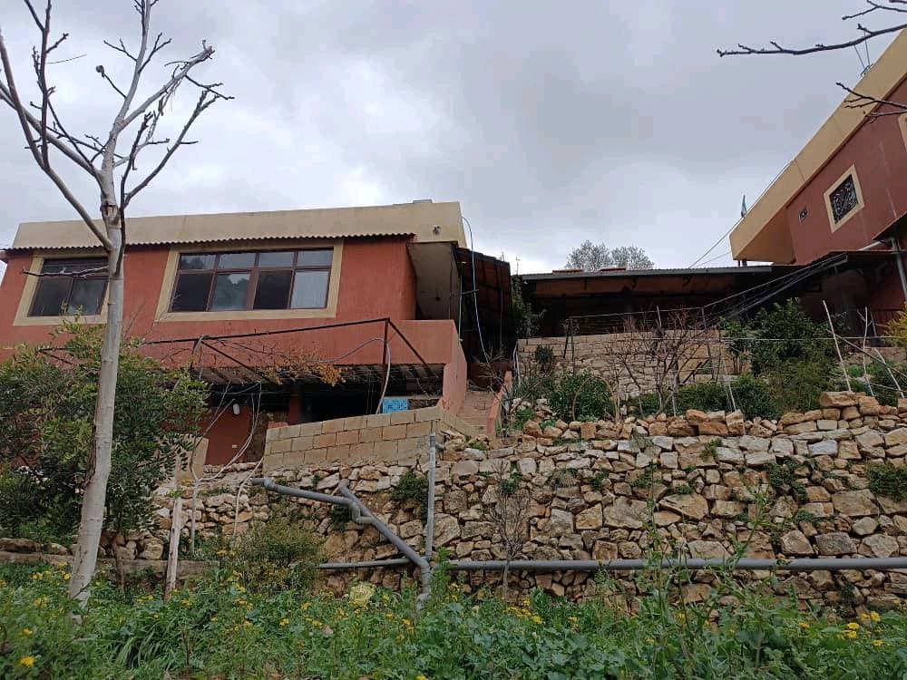 فيلا 5 غرف 3 صالات 800م² للبيع