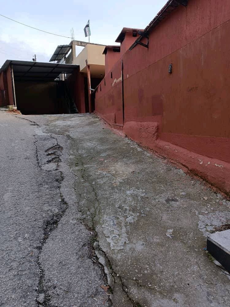 فيلا 5 غرف 3 صالات 800م² للبيع