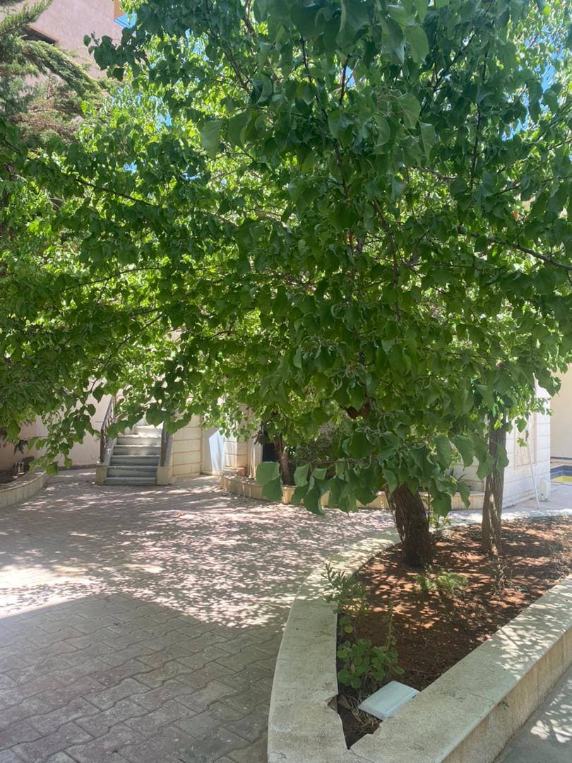 فيلا 15 غرف 3 صالات 2000م² للبيع