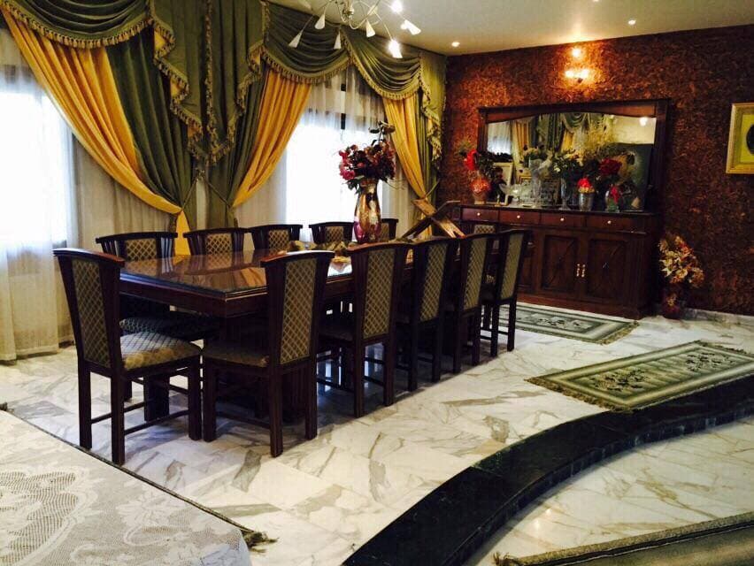 فيلا 15 غرف 3 صالات 2000م² للبيع