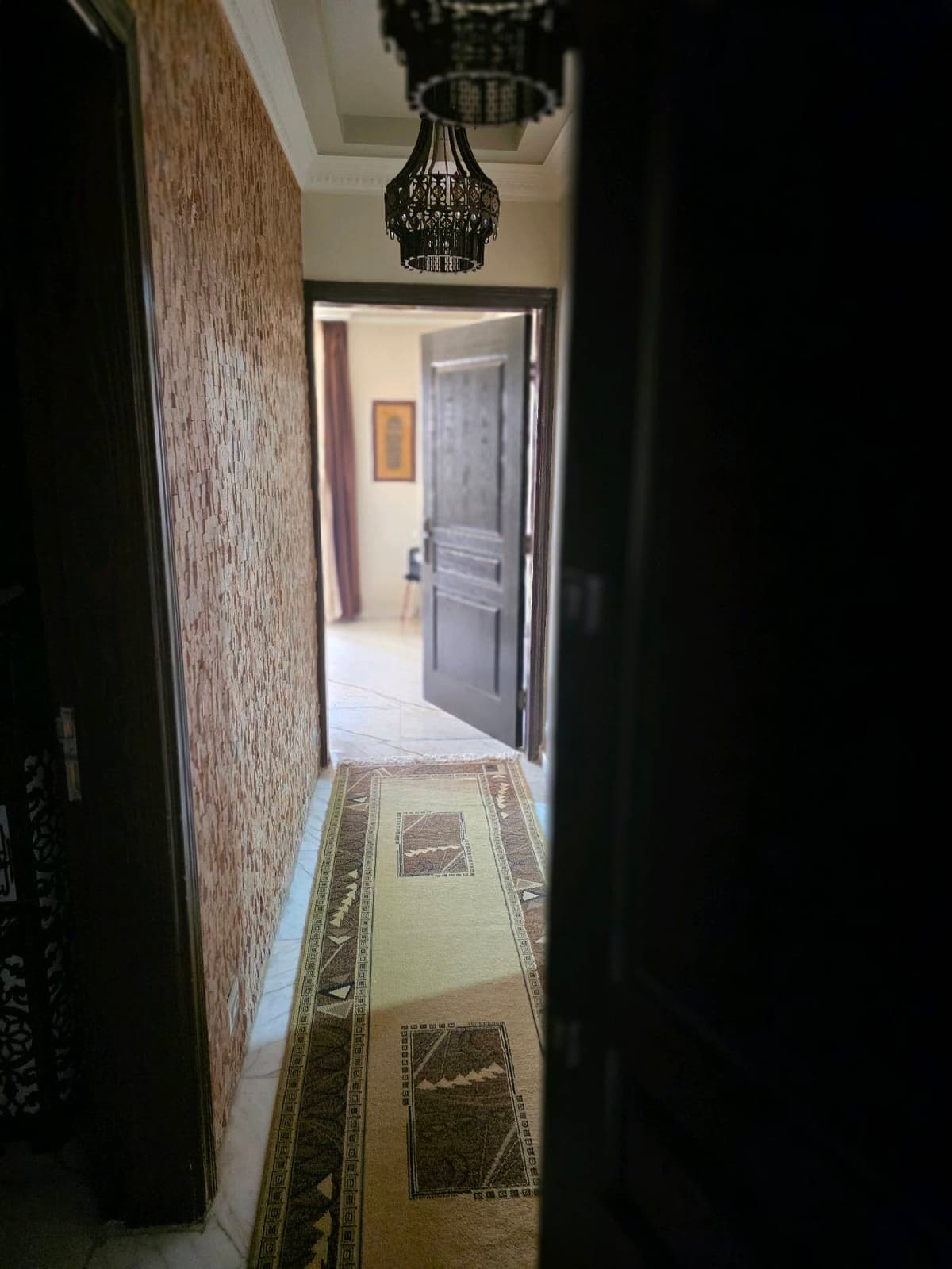 شقة 5 غرف 2 صالات 260م² طابق 3 مع فرش للبيع