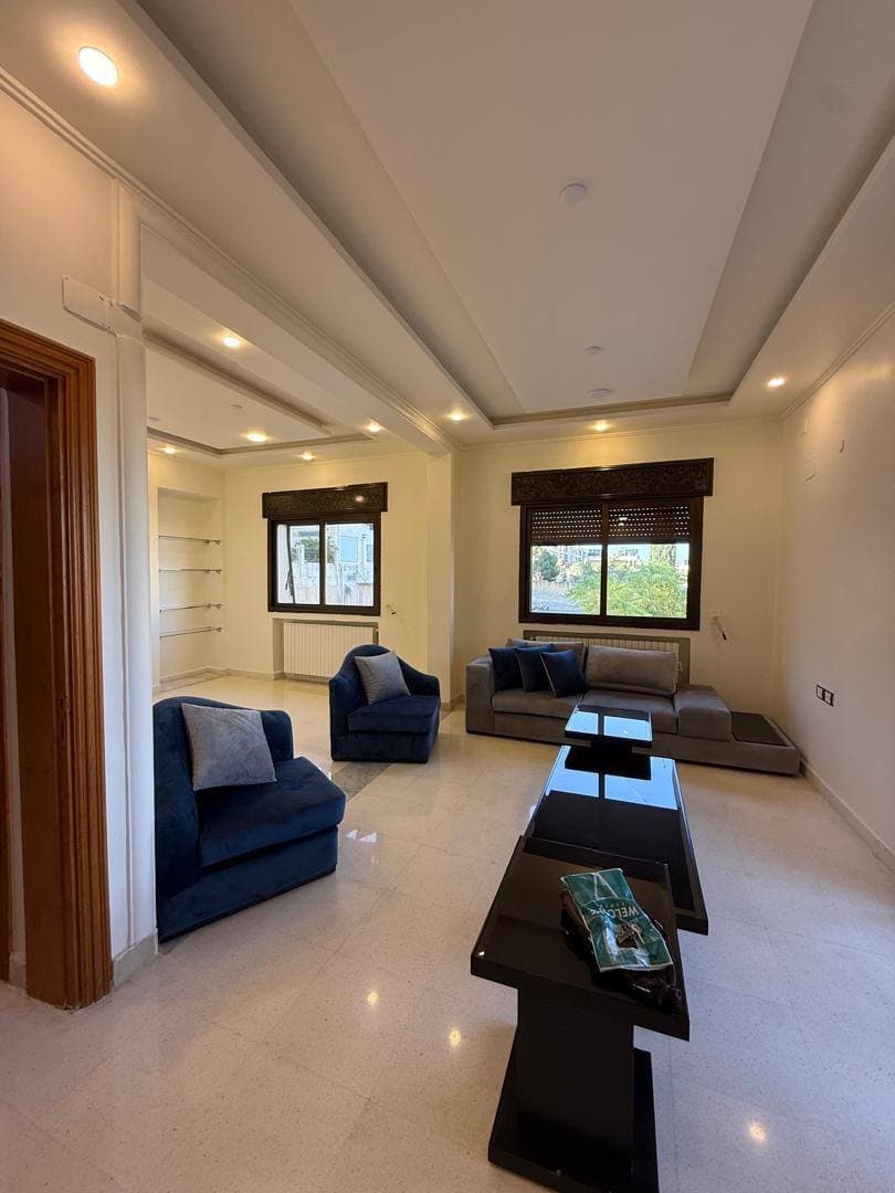 شقة 5 غرف 1 صالات 220م² طابق 2 للبيع