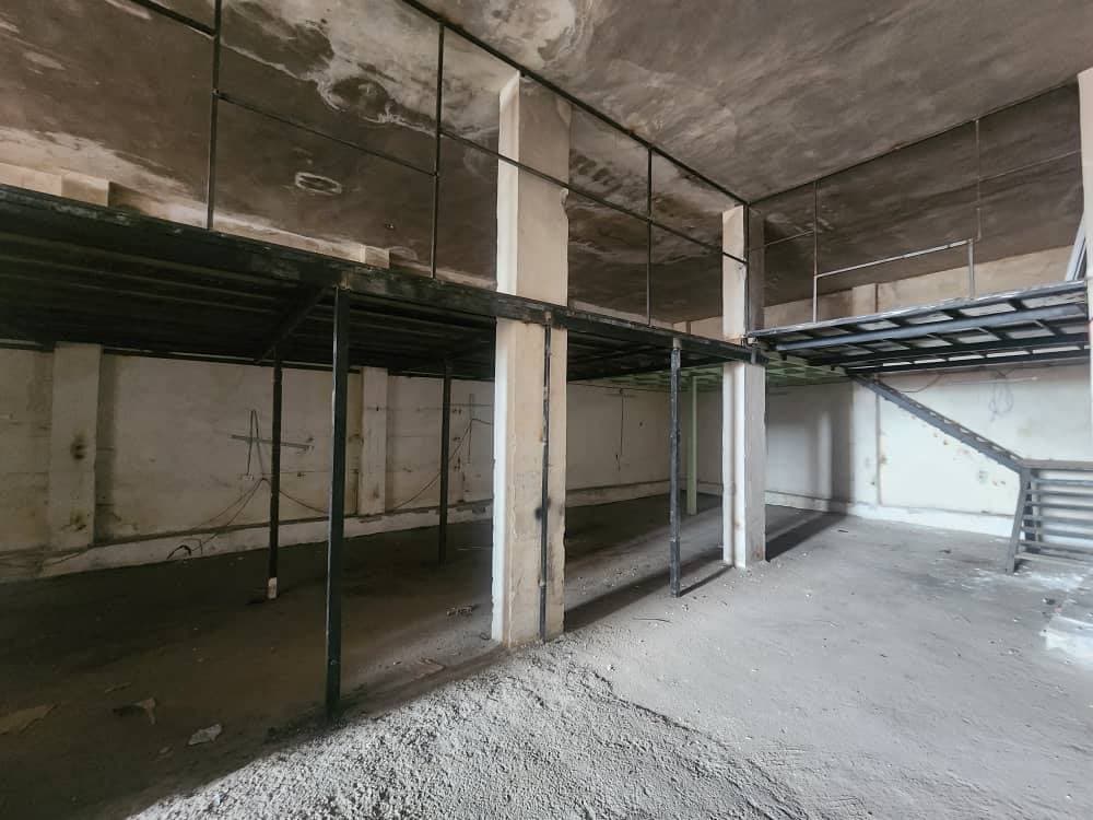 محل 850م² للبيع