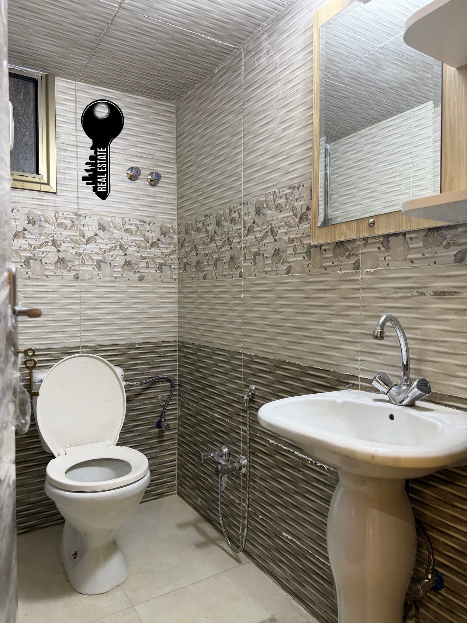 شقة 2 غرف 1 صالات 90م² طابق 3 للبيع