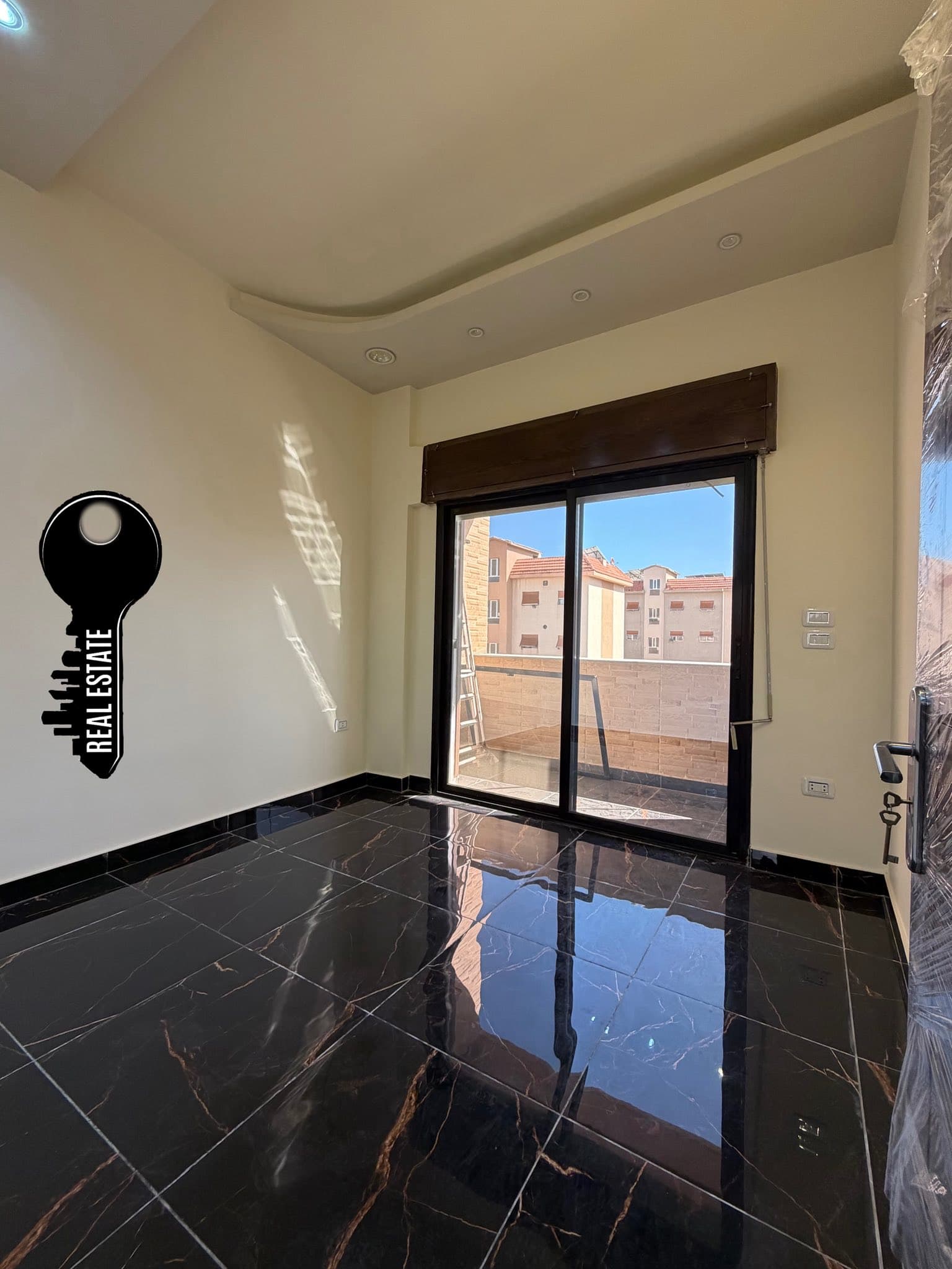 شقة 2 غرف 1 صالات 90م² طابق 3 للبيع