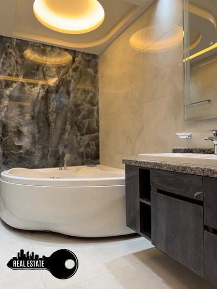 شقة 4 غرف 2 صالات 160م² طابق 3 للبيع