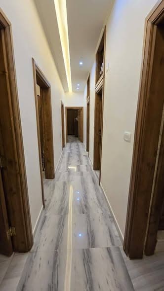 شقة 5 غرف 1 صالات طابق 4 للبيع