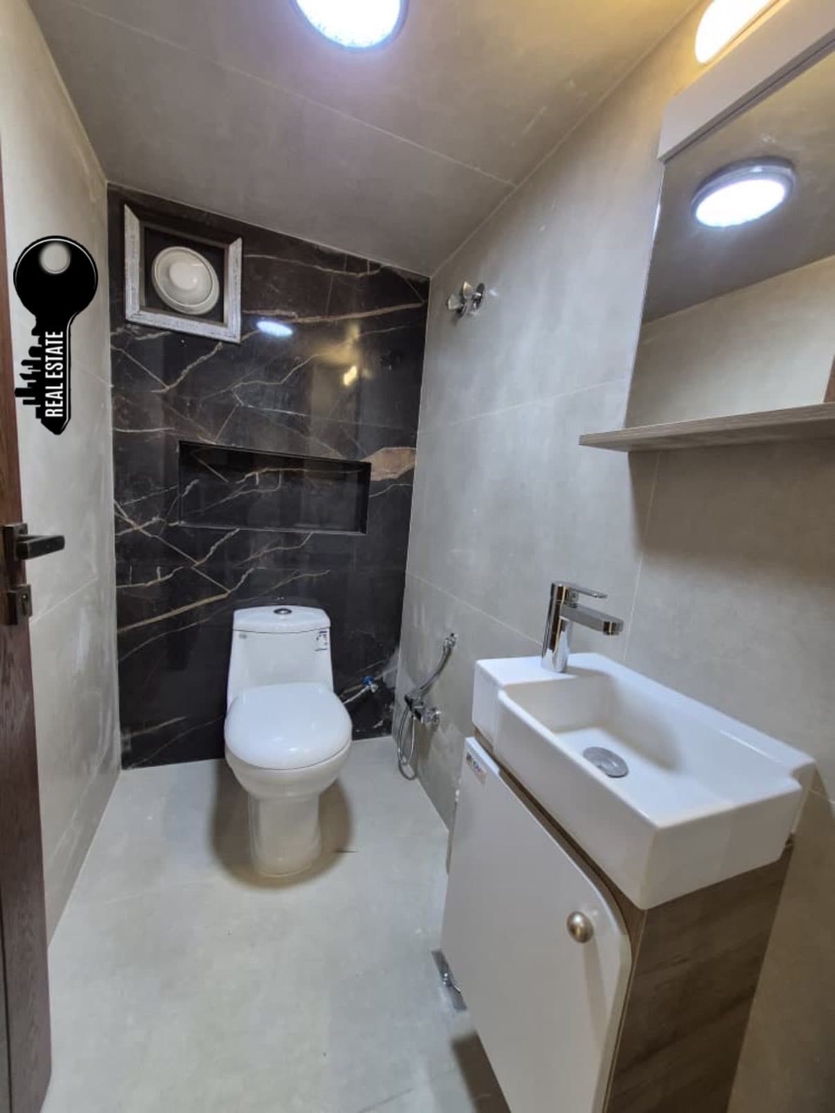 شقة 2 غرف 1 صالات 90م² للبيع