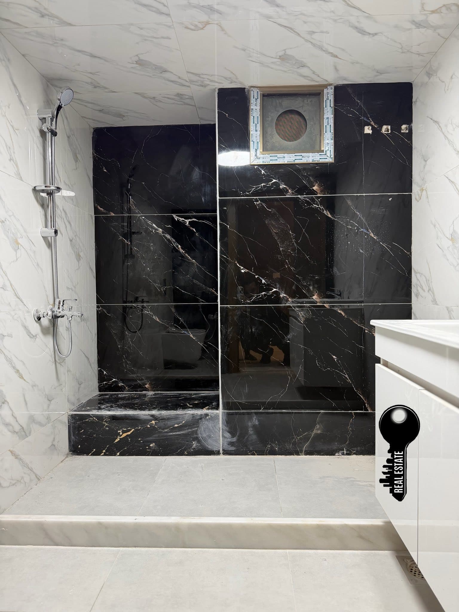 شقة 2 غرف 1 صالات 133م² طابق 6 للبيع