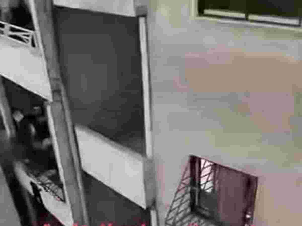 شقة 2 غرف 1 صالات 85م² طابق 3 للبيع
