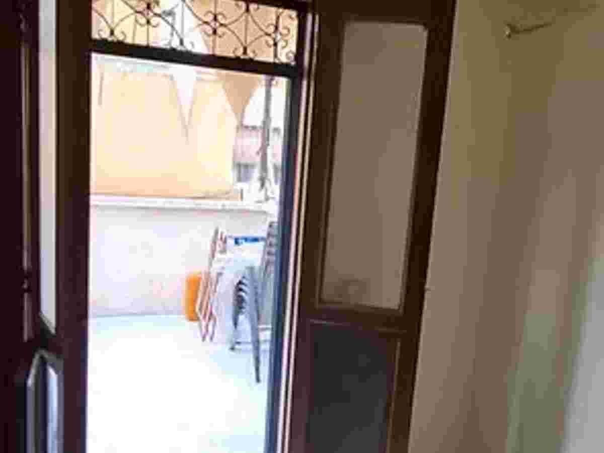 شقة 4 غرف طابق 1 للبيع