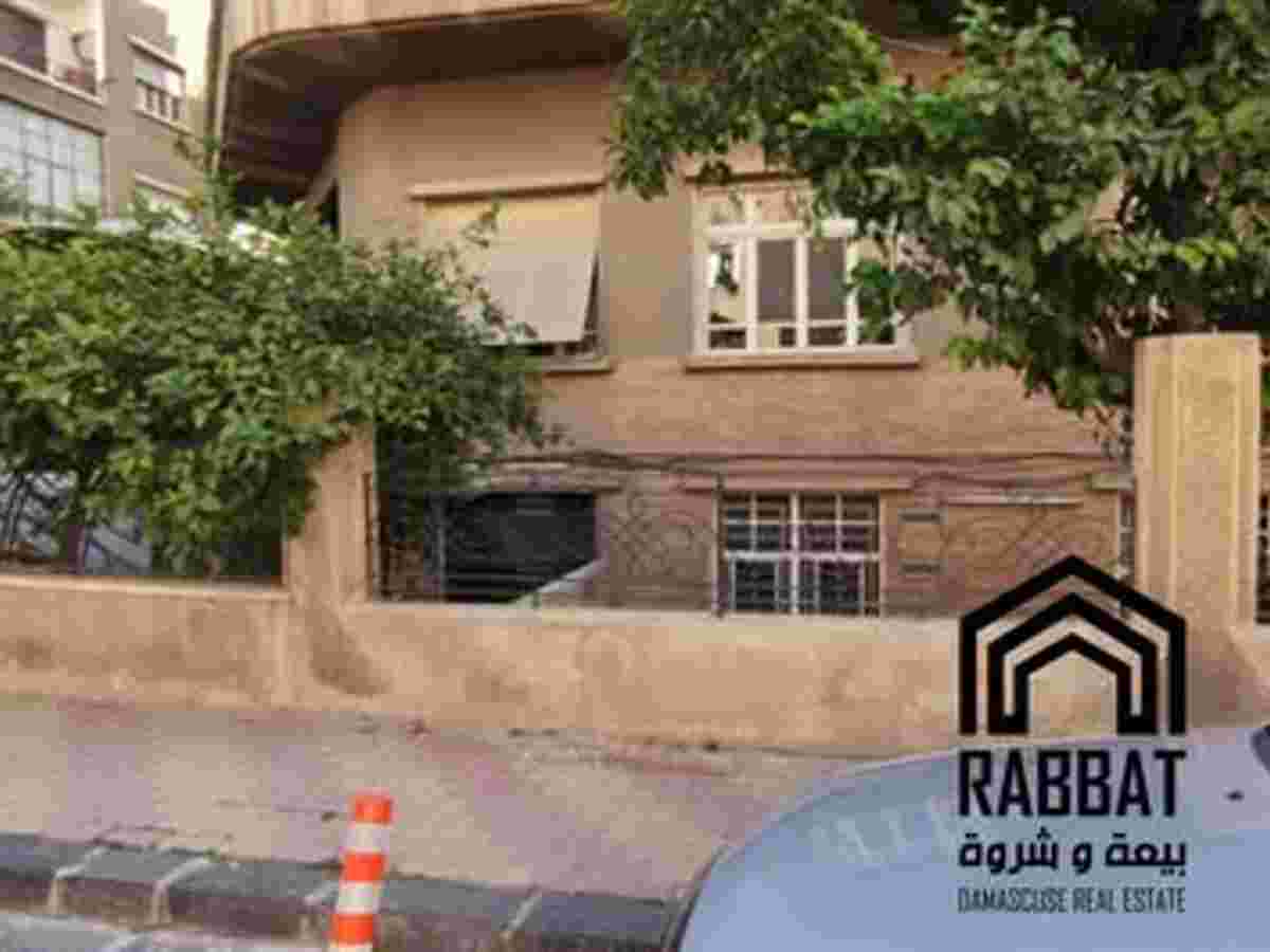 شقة 3 غرف 125م² مع فرش للبيع