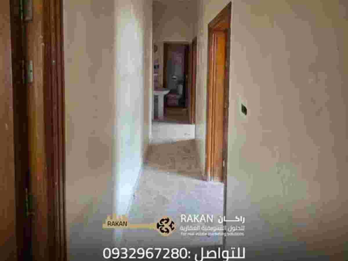 شقة 4 غرف طابق 3 للبيع