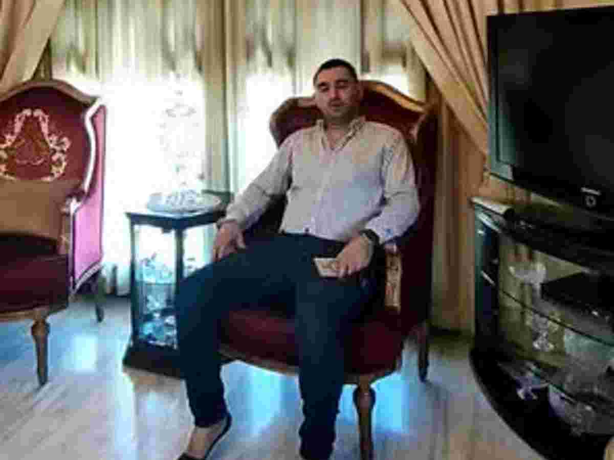 شقة 5 غرف 1 صالات 330م² طابق 2 مع فرش للبيع