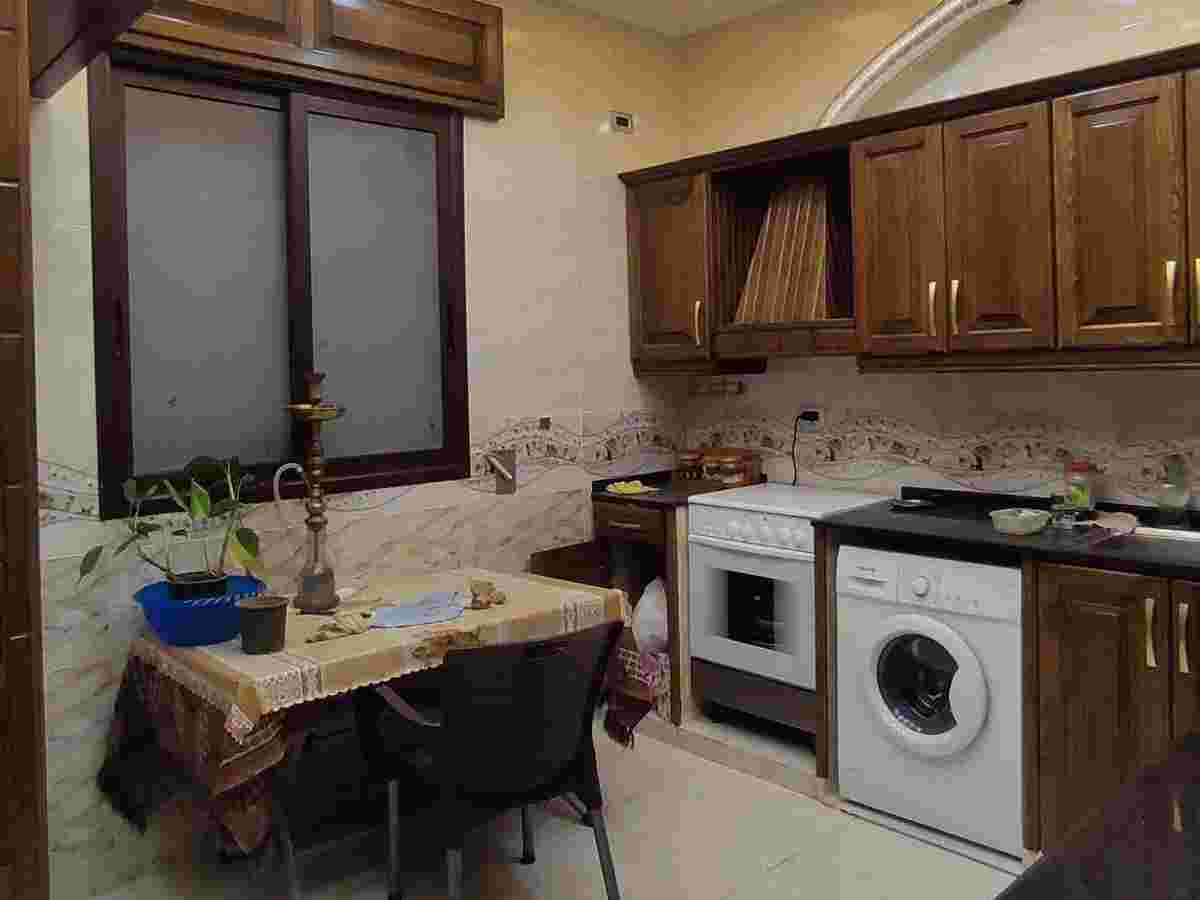 شقة 4 غرف 150م² طابق 1 مع فرش للإيجار