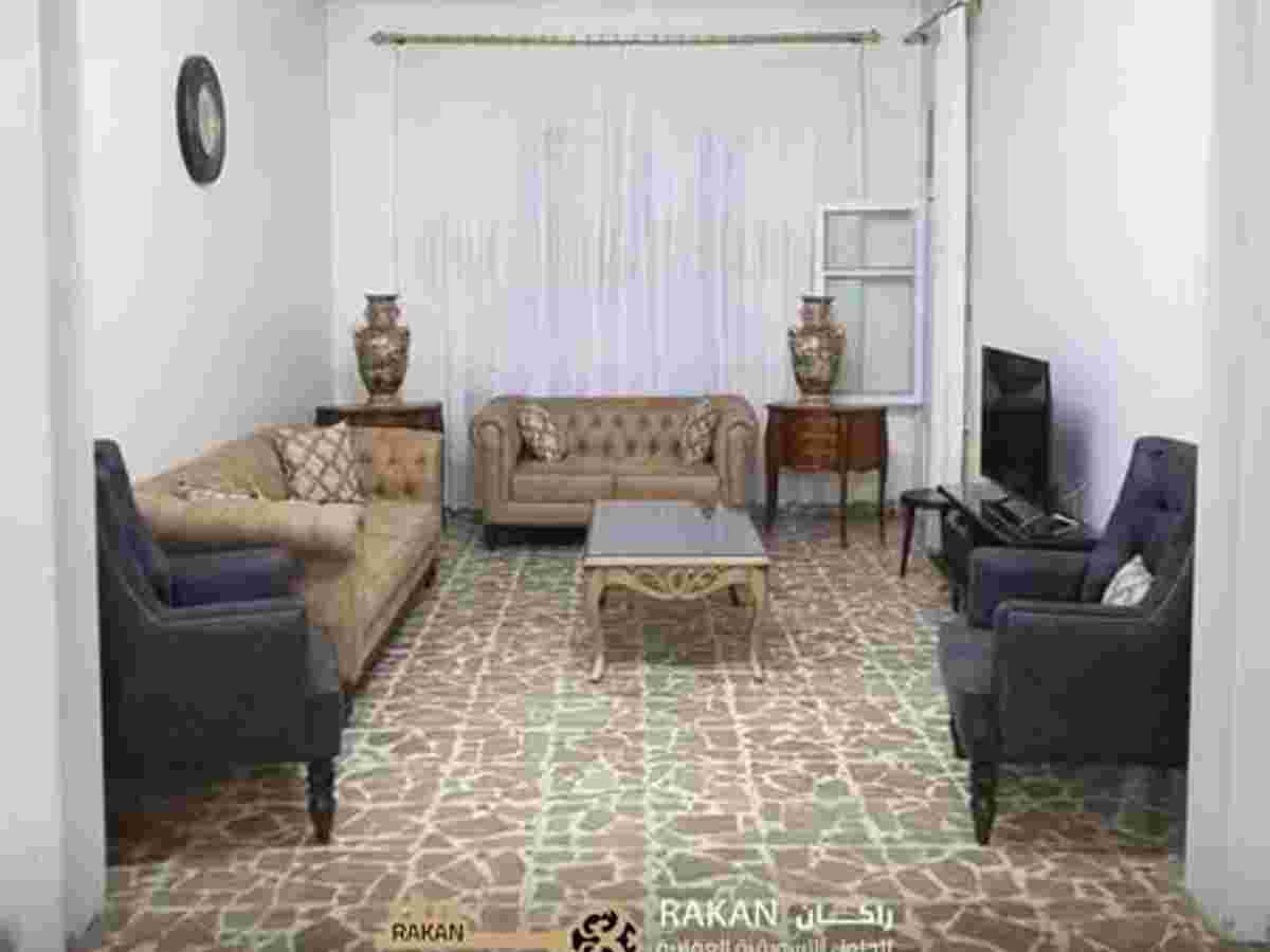 شقة 10 غرف 200م² طابق 3 للبيع