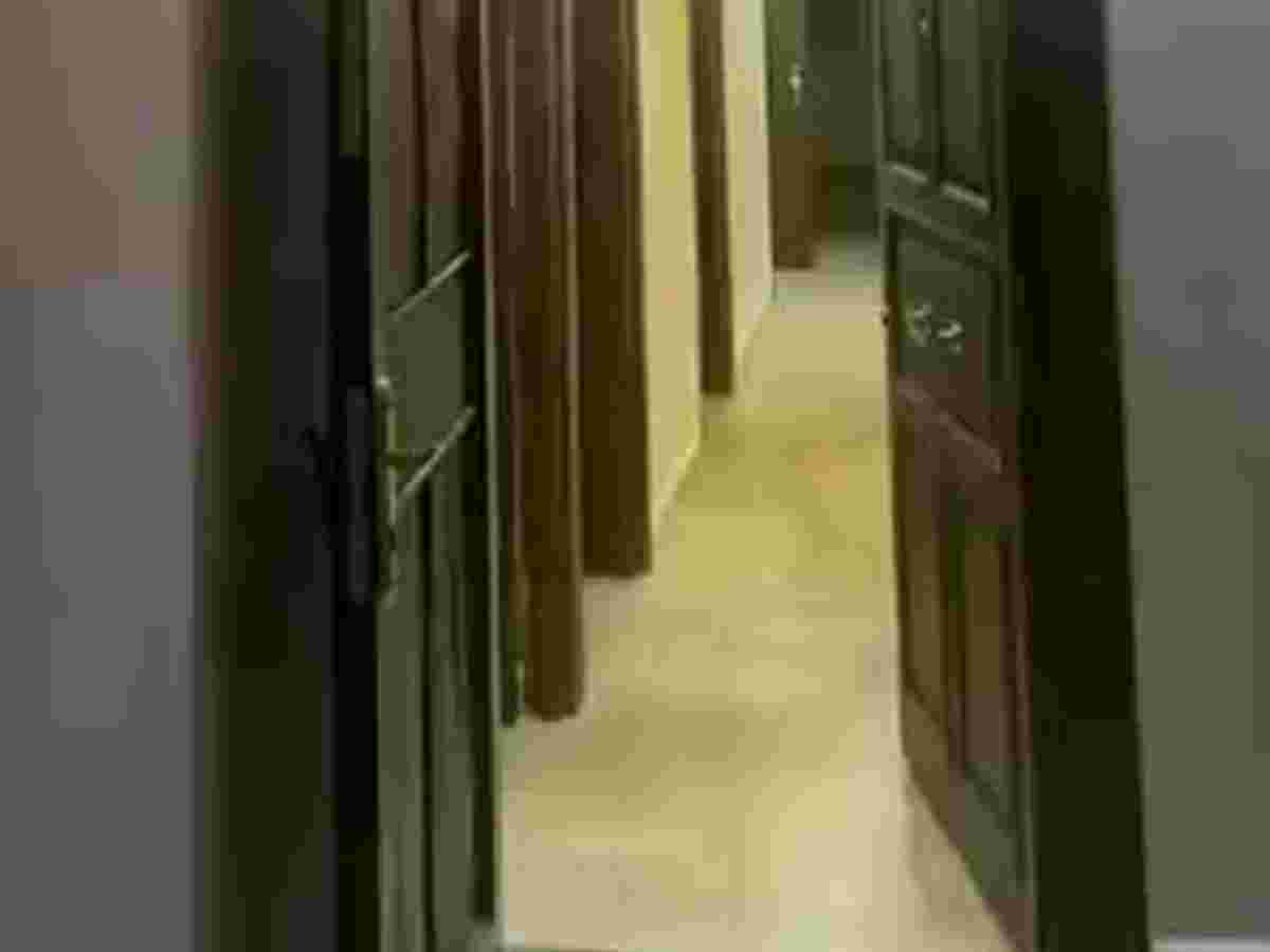 شقة 4 غرف 1 صالات طابق 1 مع فرش للإيجار