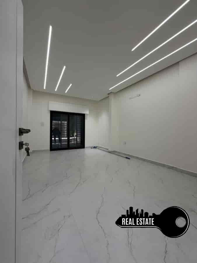 شقة 4 غرف 1 صالات 130م² للبيع