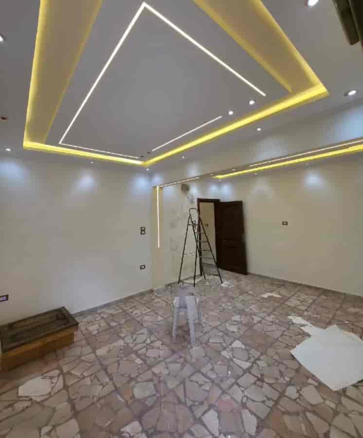 شقة 4 غرف 1 صالات طابق 1 للإيجار