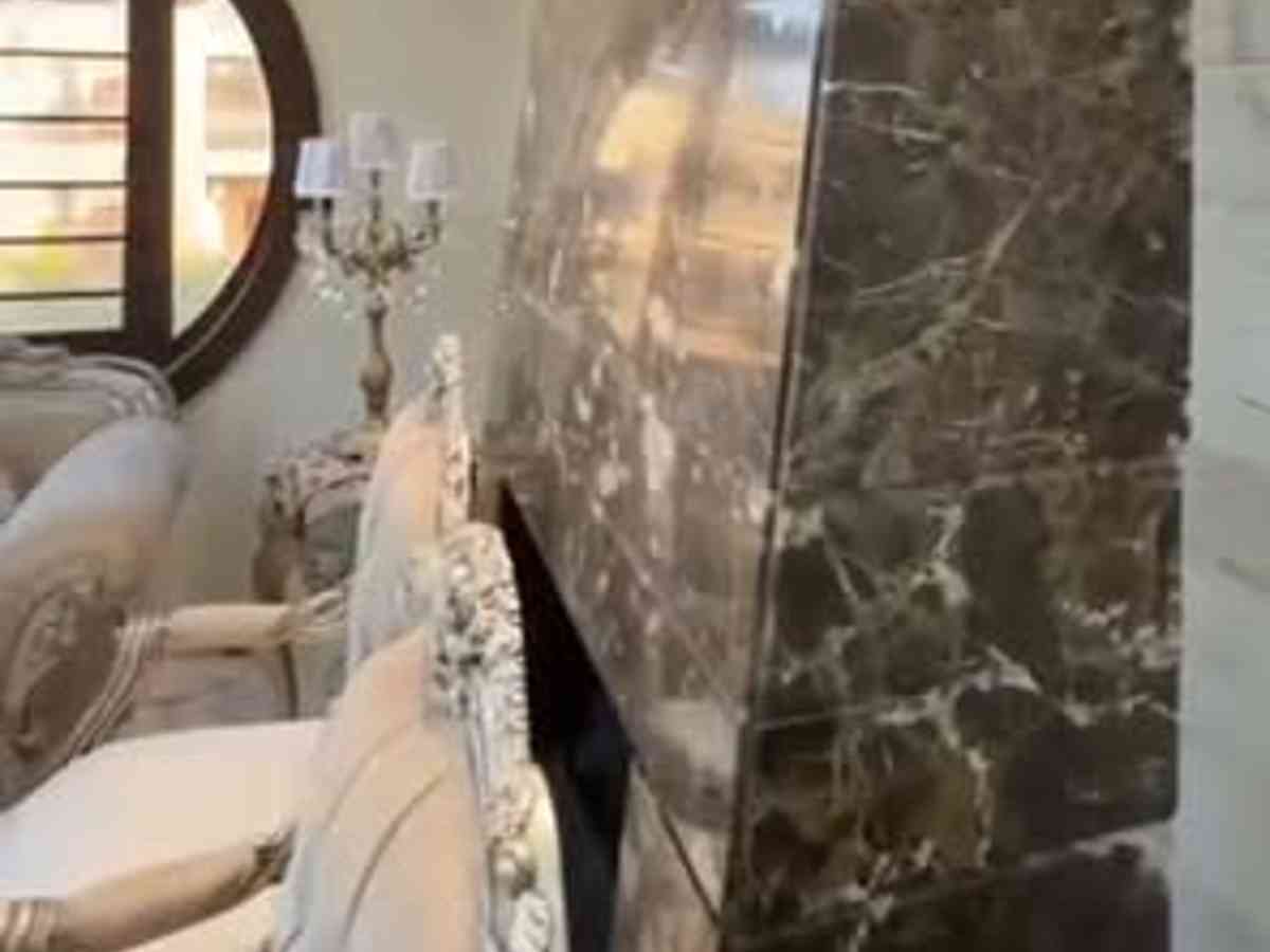 شقة 6 غرف طابق 4 للبيع
