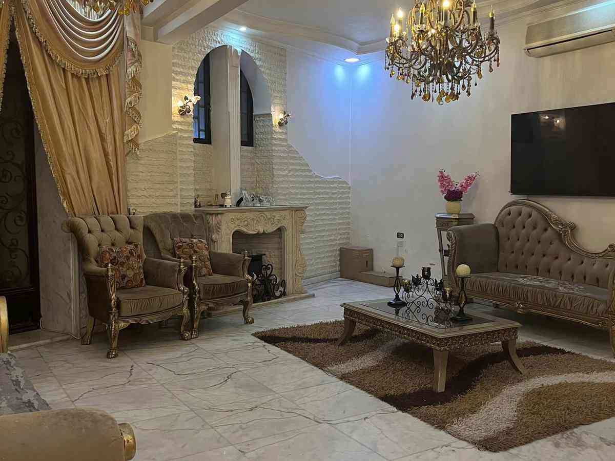 شقة 2 غرف 1 صالات مع فرش للإيجار