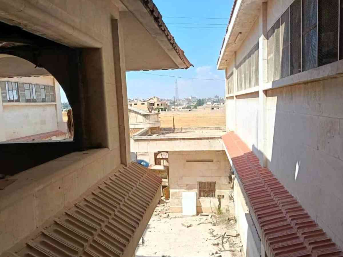 بناء 1050م² للبيع