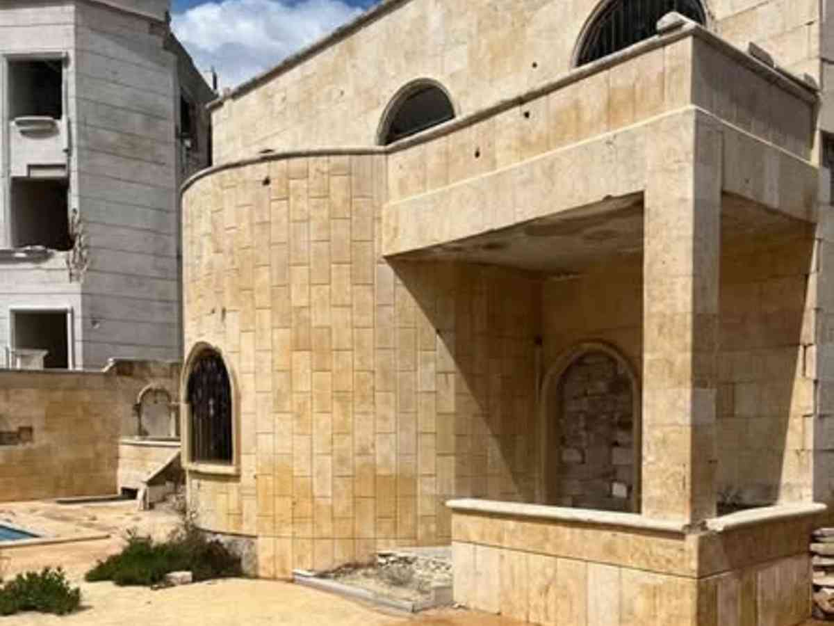 فيلا 9 غرف 950م² للبيع