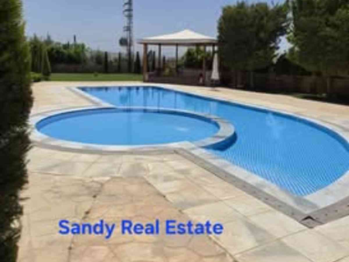 فيلا 5 غرف 4150م² مع فرش للبيع