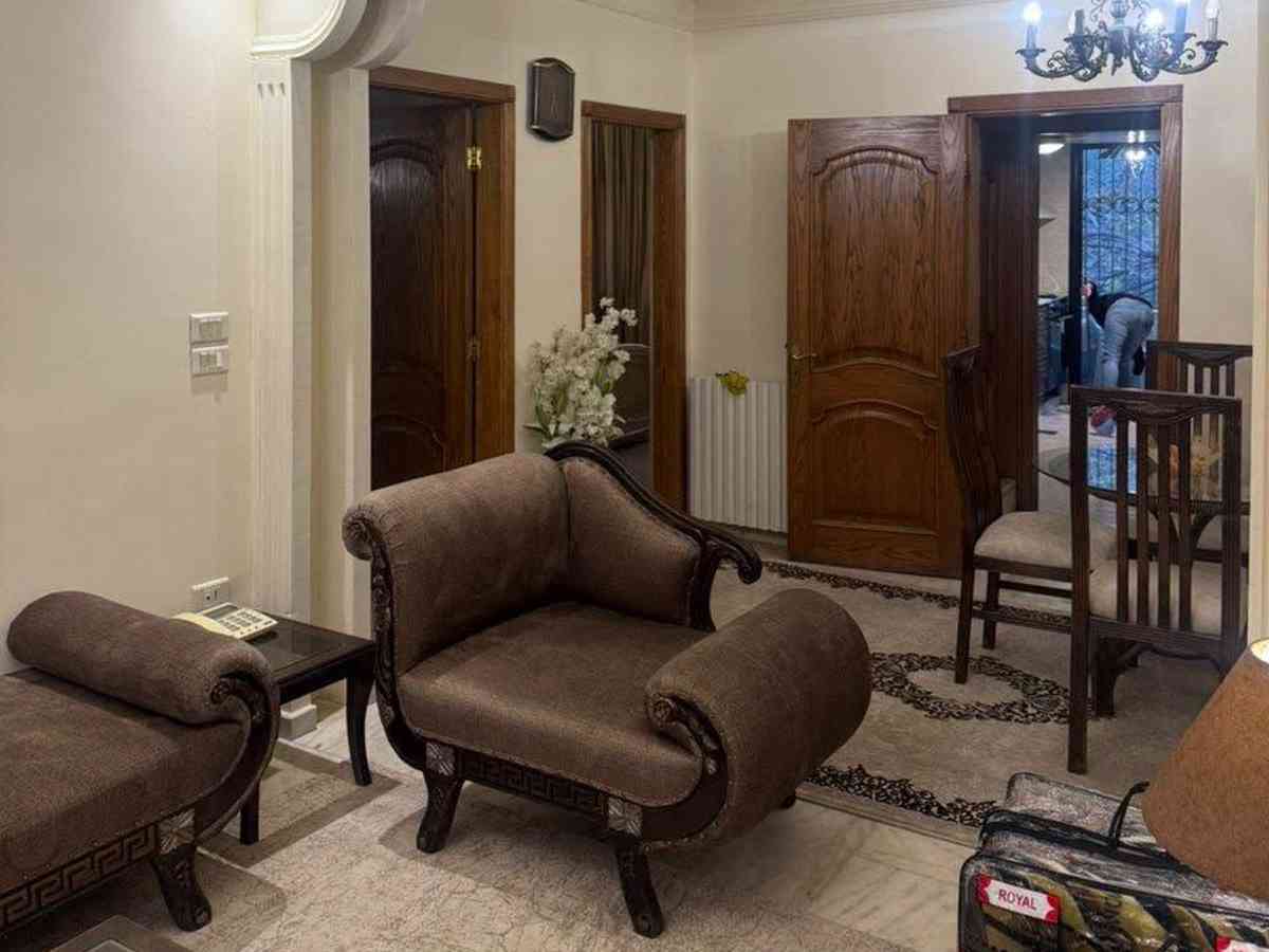 شقة 2 غرف 1 صالات طابق 1 مع فرش للإيجار